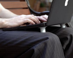 Laptop op schoot, is zaad dood
