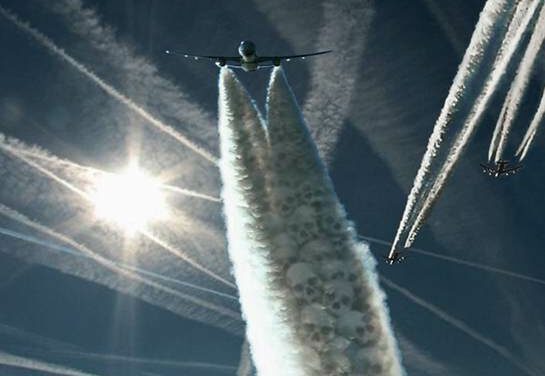 BESTAAN VAN CHEMTRAILS NU WERELDWIJD OFFICIEEL TOEGEGEVEN !!!