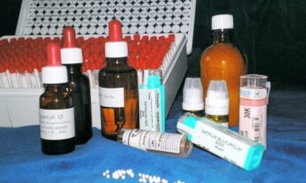 In 26 landen collectieve poging tot zelfdoding als stunt tegen homeopathie