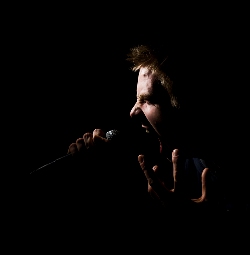 Nieuwe Videoclip + gratis EP van jonge poetische rapper Ongeordend